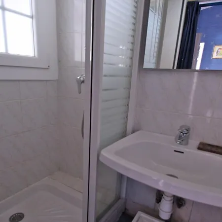 Appt T4 - 6 Pers - Vue - Piscine By Interhome *
